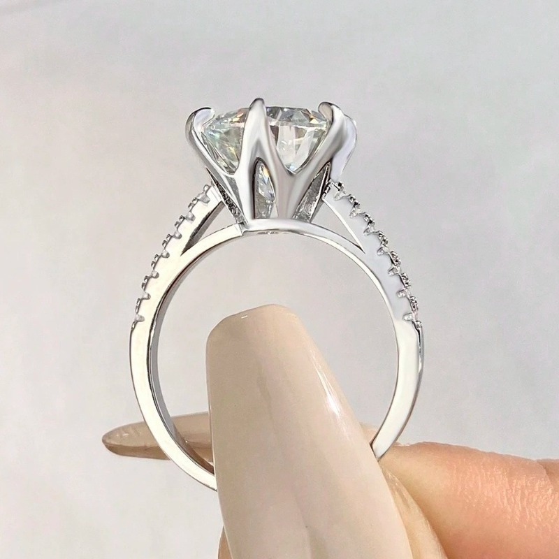 5 Carat Synthetic Zirconia Ring in 925 Silver